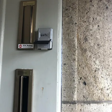 Einzel-apartment Oberkassel Vendégház Düsseldorf