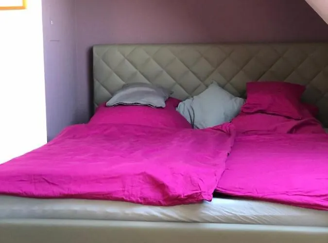 Einzel-apartment Oberkassel 3*