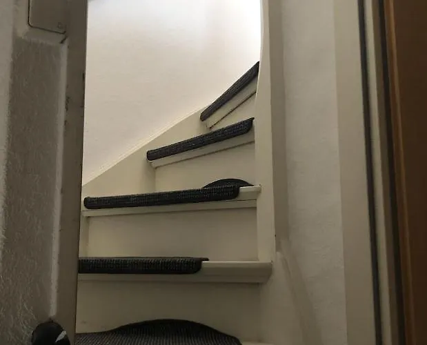 Einzel-apartment Oberkassel Pensjonat 3*